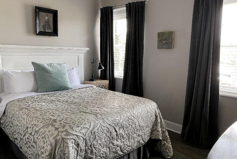 Hotel Laurance image