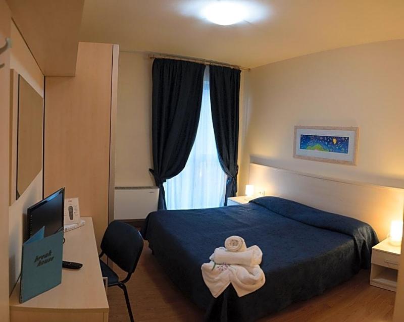 Break House Hotel image