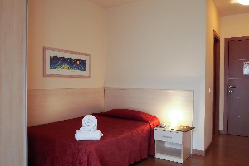 Break House Hotel image