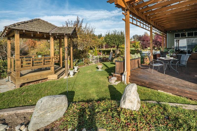 Camano Island Inn image