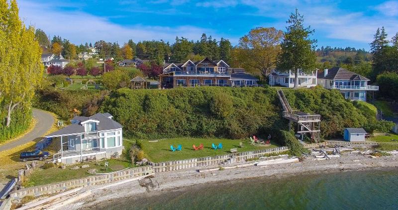 Camano Island Inn image