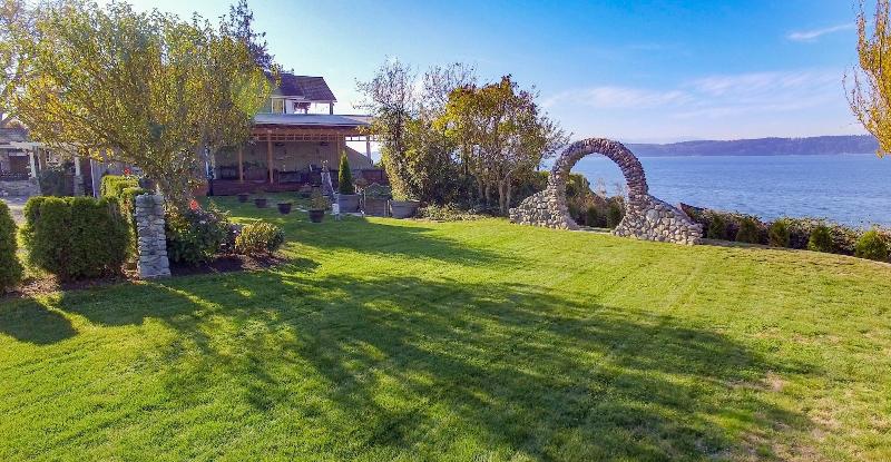 Camano Island Inn image
