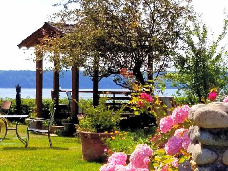 Camano Island Inn image