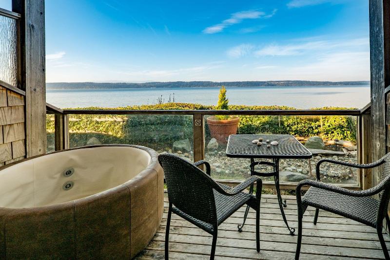 Camano Island Inn image