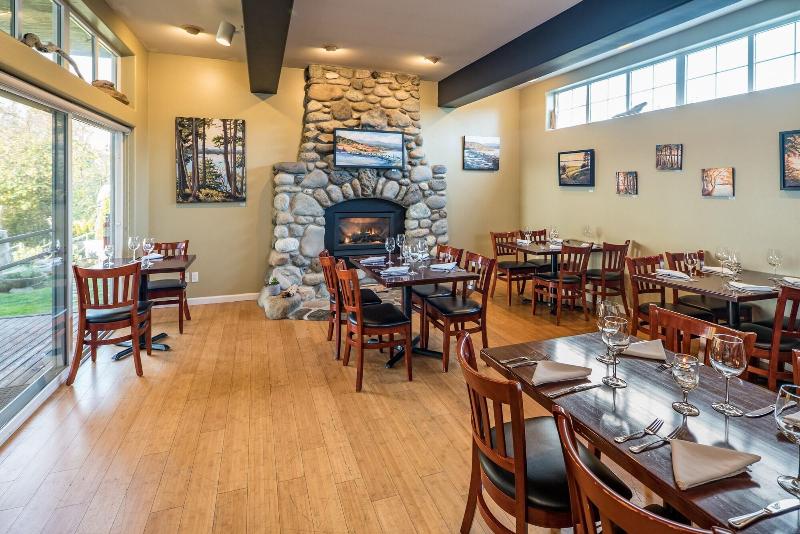 Camano Island Inn image