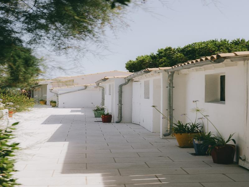 Mas de la Fouque Hôtel & Spa — exterior view