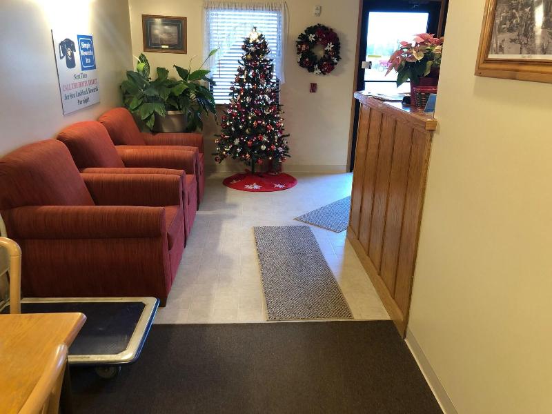 Simple Rewards Inn Shelbina image