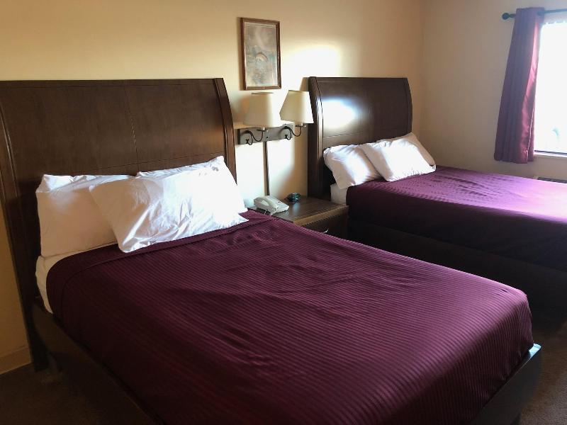 Simple Rewards Inn Shelbina image