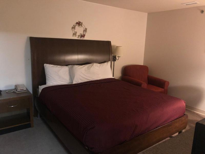 Simple Rewards Inn Shelbina image