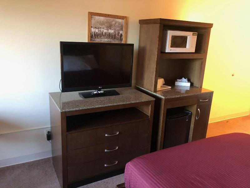 Simple Rewards Inn Shelbina image