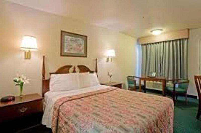 Best Inn image 2