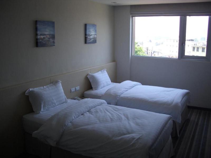 Haifu Hotel & Suites image