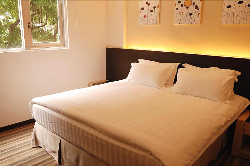 Haifu Hotel & Suites image