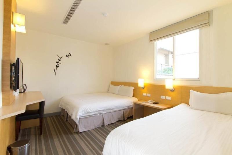 Haifu Hotel & Suites image
