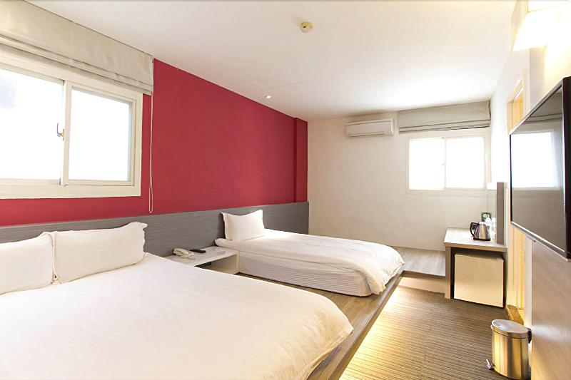 Haifu Hotel & Suites image