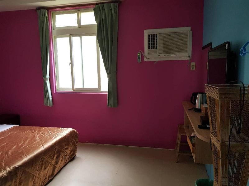 Crescent Bay Inn image