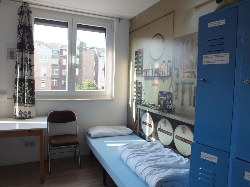 Max Hostel image