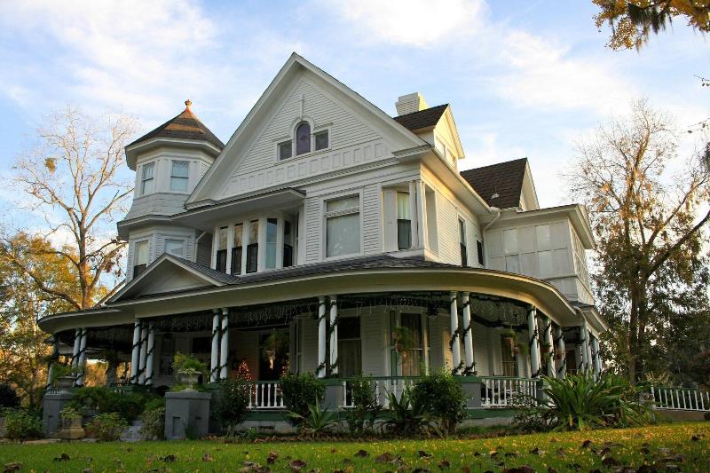 Mcfarlin House Bed And Breakfast