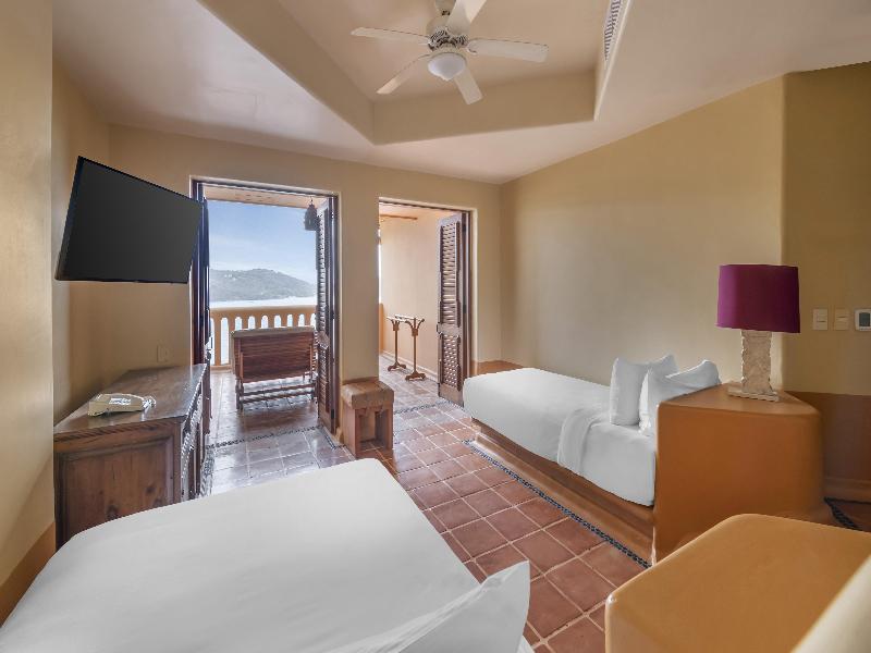 Hilton Grand Vacations Club Zihuatanejo image