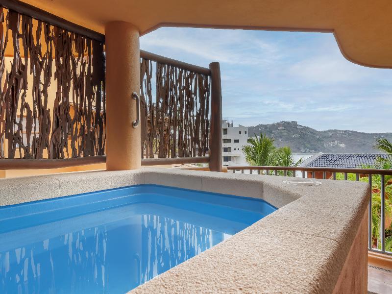 Hilton Grand Vacations Club Zihuatanejo image