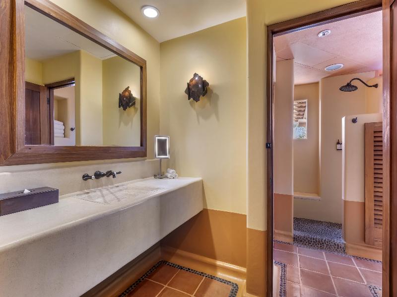 Hilton Grand Vacations Club Zihuatanejo image