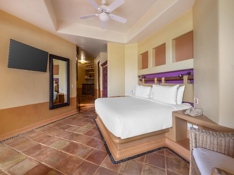 Hilton Grand Vacations Club Zihuatanejo image