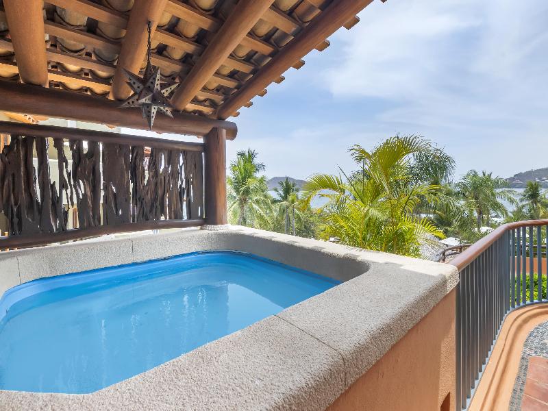 Hilton Grand Vacations Club Zihuatanejo image