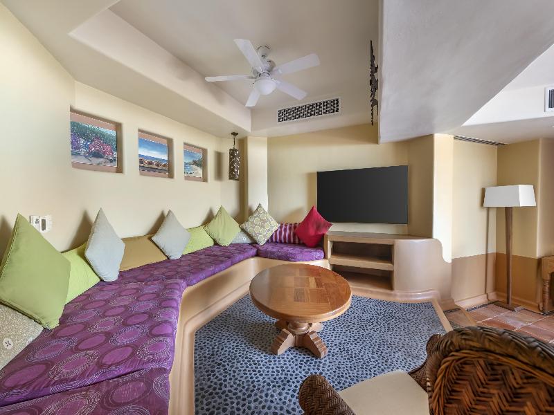 Hilton Grand Vacations Club Zihuatanejo image