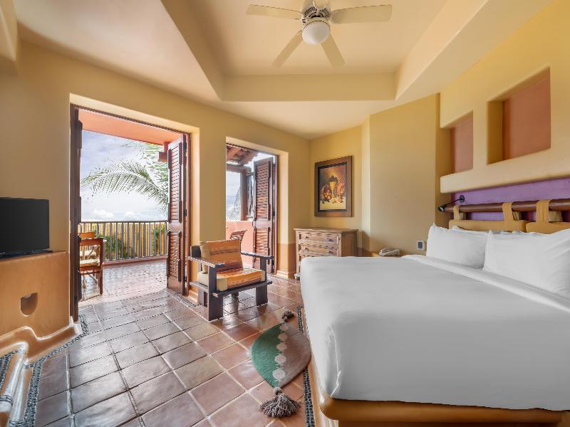 Hilton Grand Vacations Club Zihuatanejo image