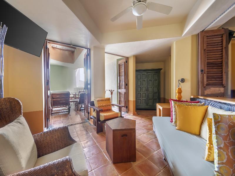 Hilton Grand Vacations Club Zihuatanejo image