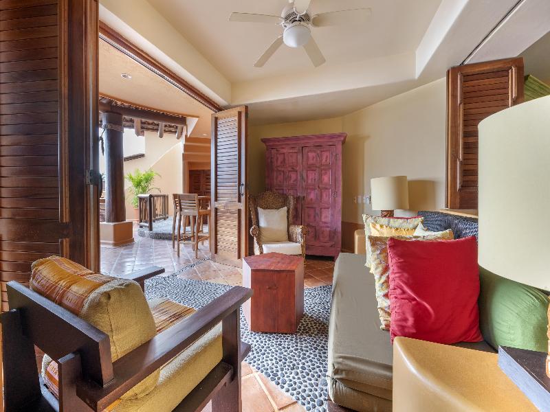 Hilton Grand Vacations Club Zihuatanejo image