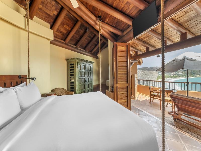 Hilton Grand Vacations Club Zihuatanejo image