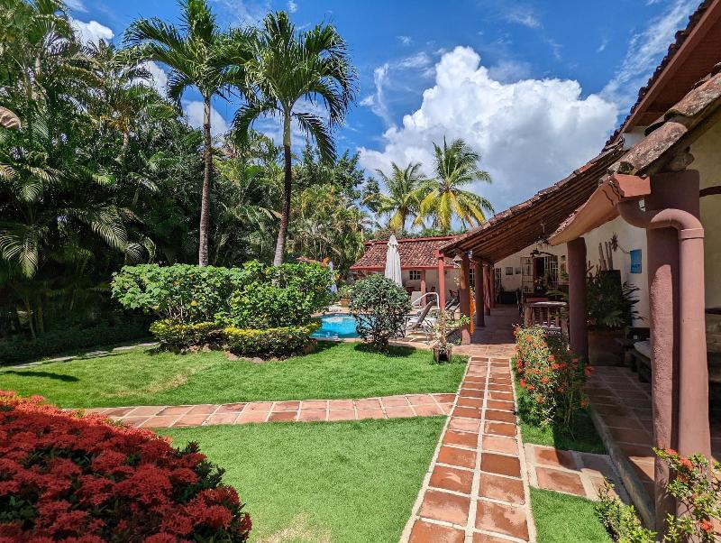 Villa Botero By Casa Mojito Bed And Breakfast image