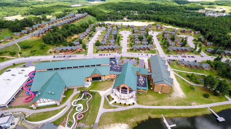 Three Bears Resort image