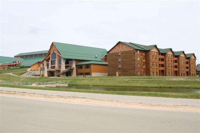 Three Bears Resort image