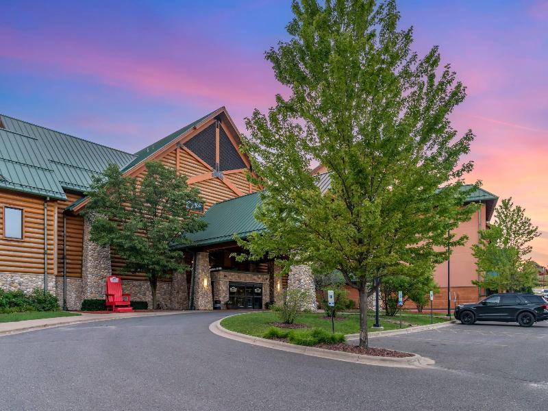 Three Bears Resort image