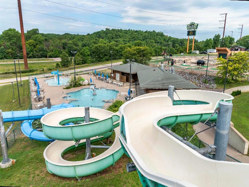 Three Bears Resort image