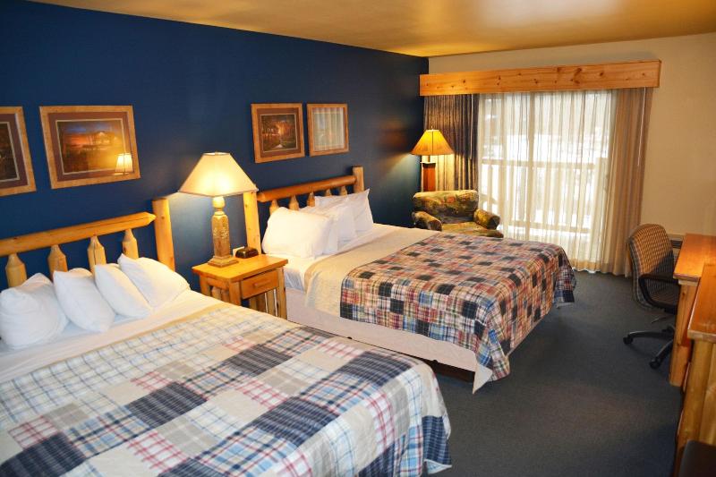 Three Bears Resort image
