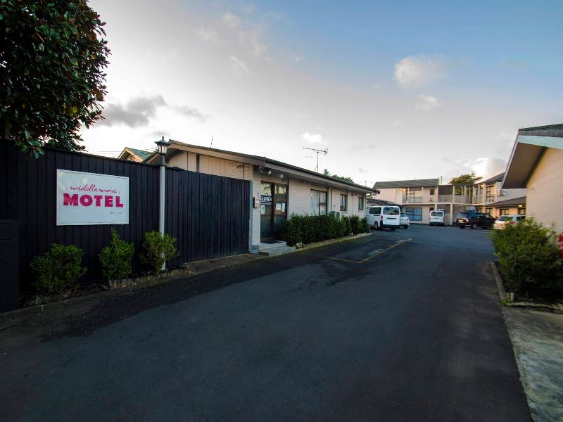 Middlemore Motel image
