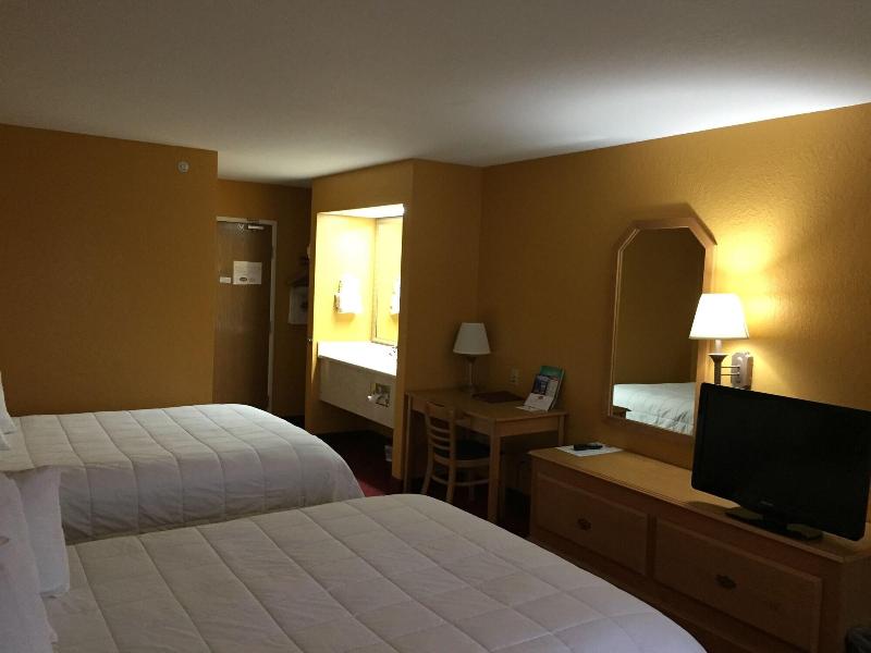 Parkfield Inn image