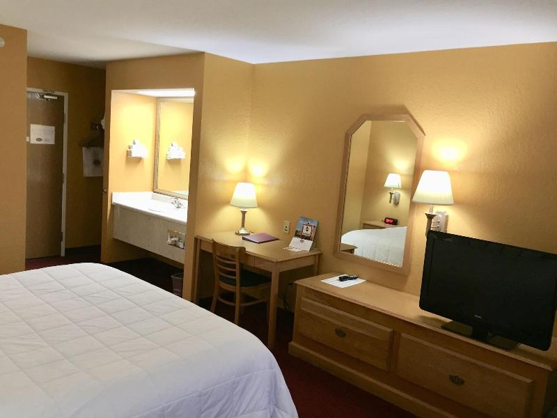 Parkfield Inn image