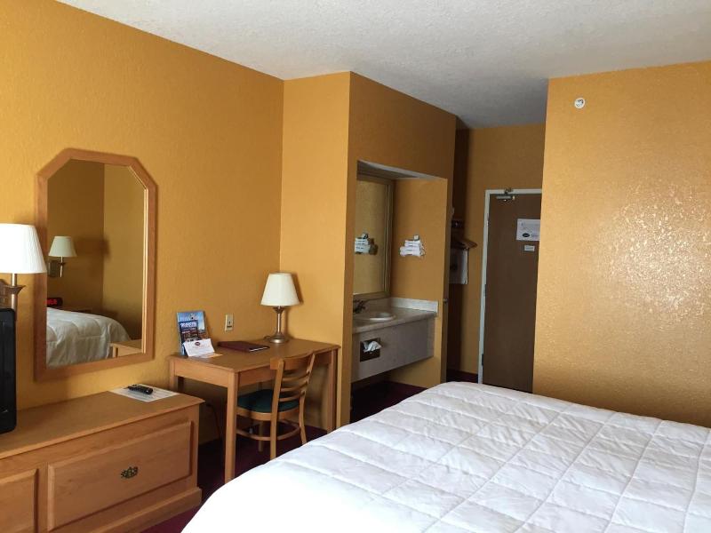 Parkfield Inn image
