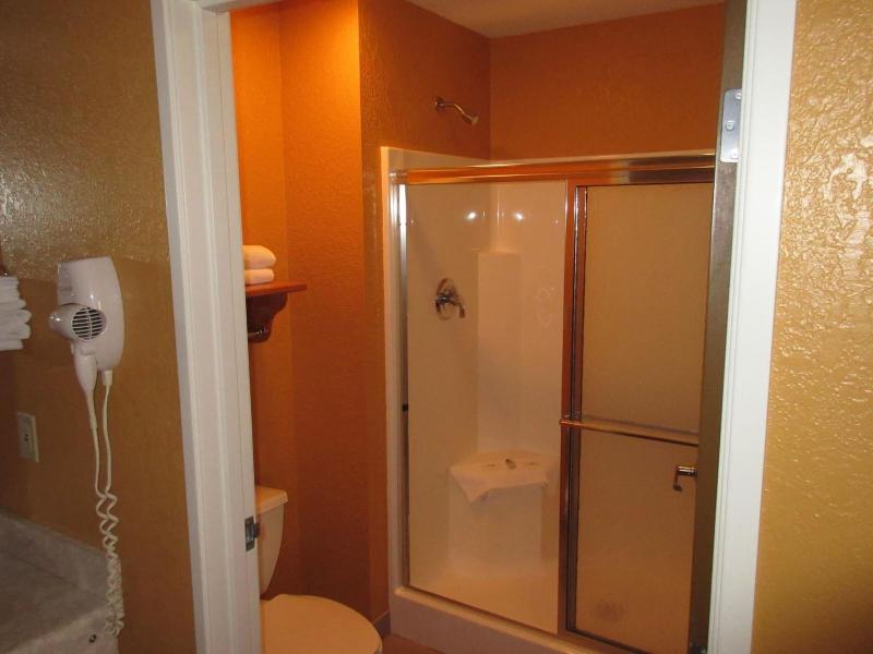 Parkfield Inn image