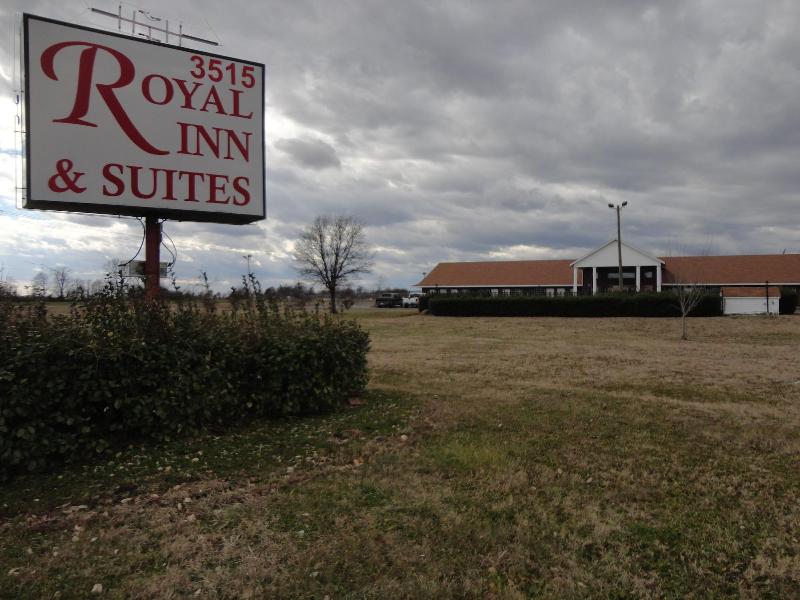 Royal Inn And Suites
