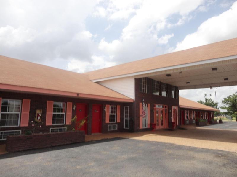 Royal Inn And Suites