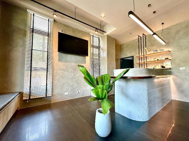 Mo Bnb image