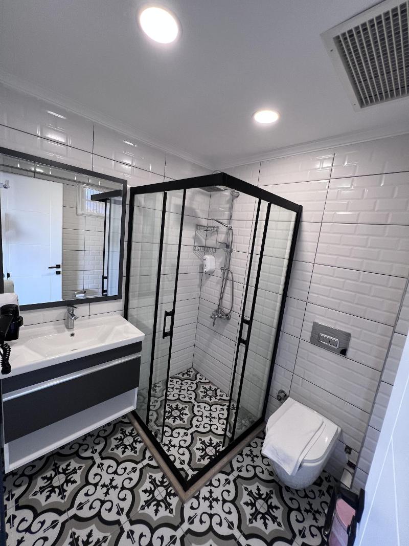 Yücel Hotel image