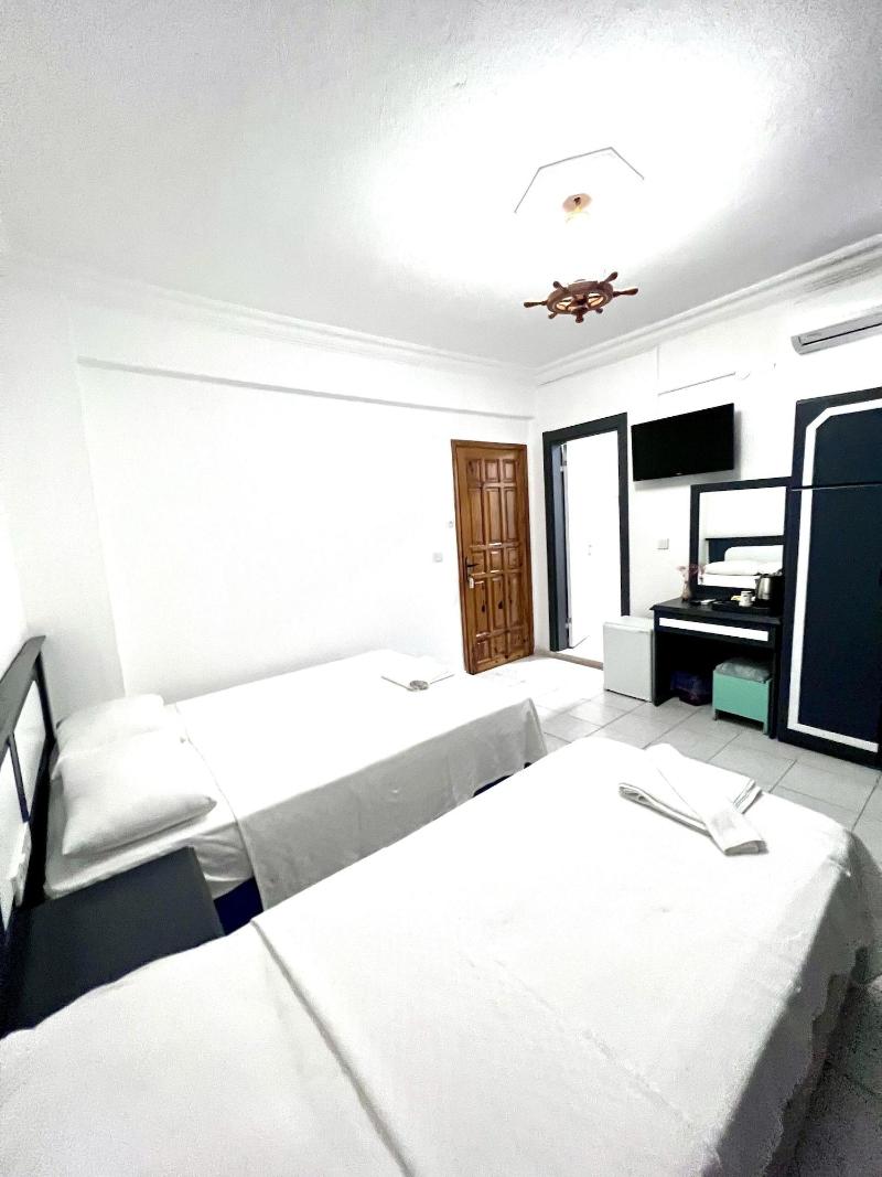 Yücel Hotel image