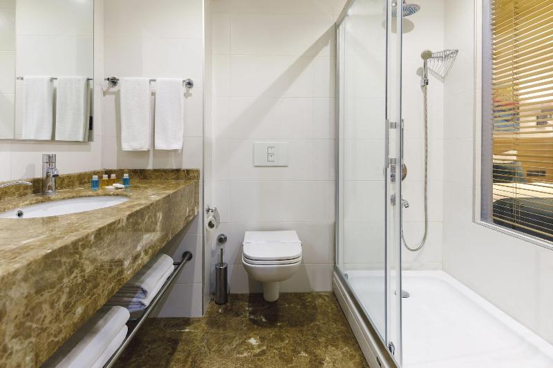 Big Box Hotel image