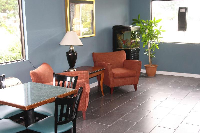 Express Inn And Suites Trion